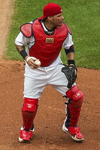 Yadier Molina height profile photo