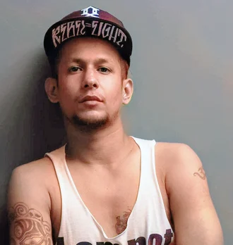 Yama Buddha height profile photo