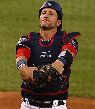 Yan Gomes height profile photo