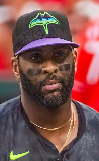Yandy Díaz height profile photo