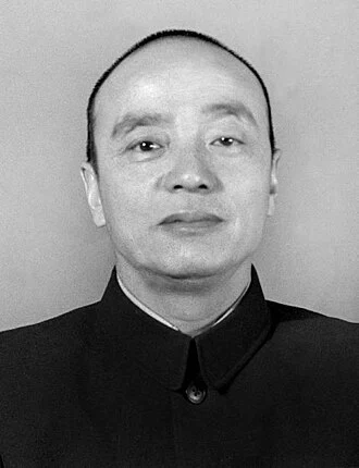 Yang Shangkun height profile photo