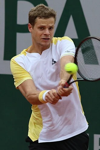 Yannick Hanfmann height profile photo