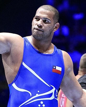 Yasmani Acosta height profile photo