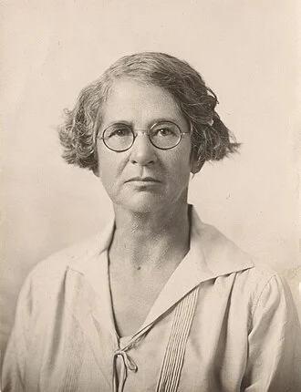 Ynes Mexia height profile photo