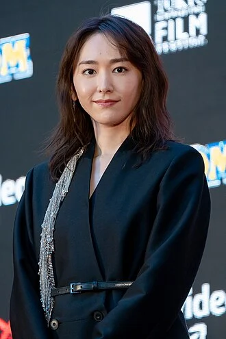 Yui Aragaki height profile photo