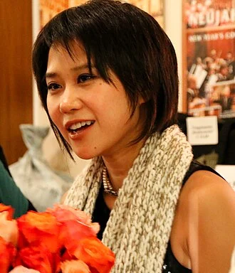 Yuja Wang height profile photo