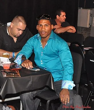 Yuriorkis Gamboa height profile photo