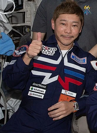 Yusaku Maezawa height profile photo