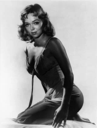 Yvette Vickers height profile photo