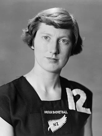 Yvette Williams height profile photo