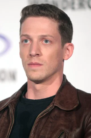 Zach Appelman height profile photo