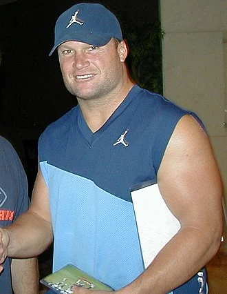 Zach Thomas height profile photo