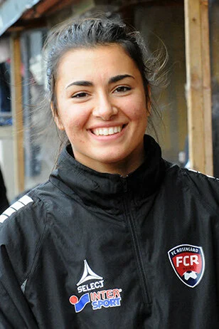 Zećira Mušović height profile photo