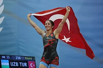 Zeynep Yetgil height profile photo