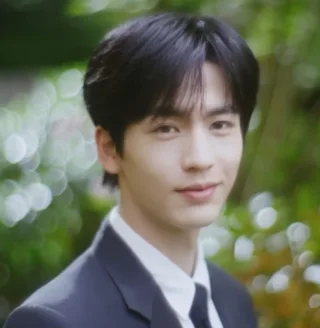 Zhang Linghe height profile photo