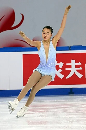 Zhu Yi (figure skater) height profile photo