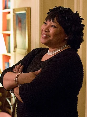 Zindzi Mandela height profile photo