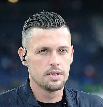 Zlatko Junuzović height profile photo