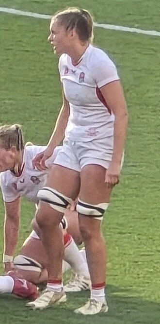 Zoe Aldcroft height profile photo