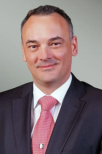 Zsolt Borkai height profile photo