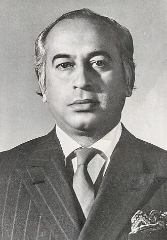 Zulfikar Ali Bhutto height profile photo