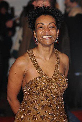 Adjoa Andoh Height