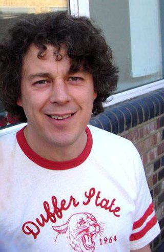 Alan Davies Height