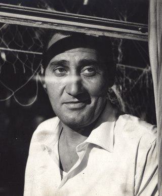 Alberto Sordi Height