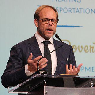 Alton Brown Height