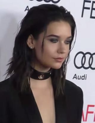 Amanda Steele Height