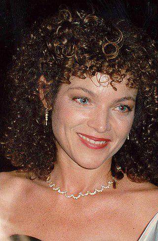 Amy Irving Height