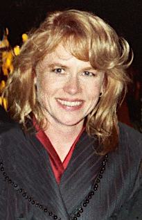 Amy Madigan Height