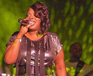 Angie Stone Height