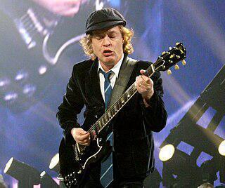 Angus Young Height