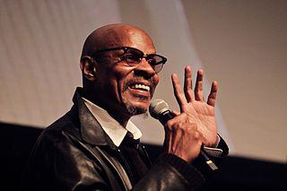 Avery Brooks Height