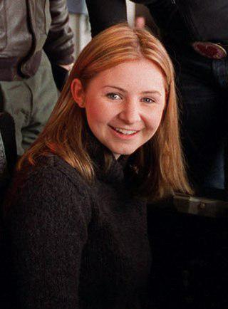 Beverley Mitchell Height