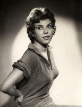 Billie Whitelaw Height