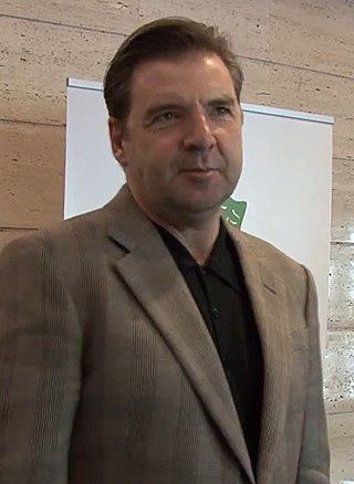 Brendan Coyle Height