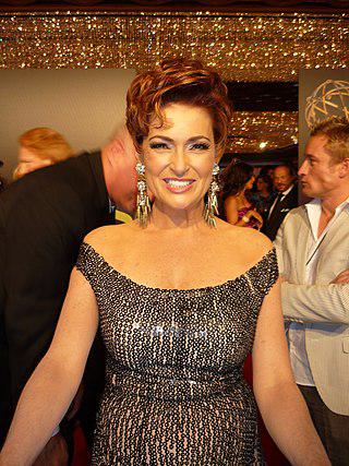 Carolyn Hennesy Height