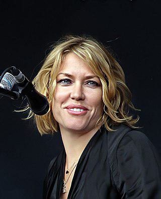 Cerys Matthews Height