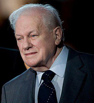 Charles Durning Height