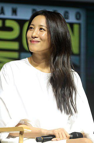 Claudia Kim Height