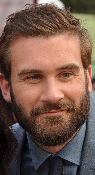 Clive Standen Height