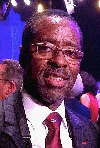 Courtney B. Vance Height