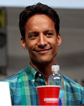 Danny Pudi Height