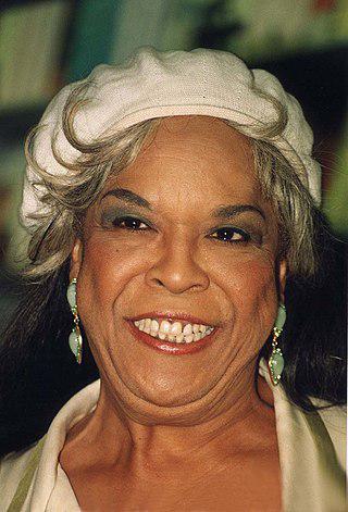 Della Reese Height