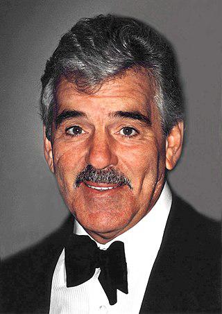 Dennis Farina Height