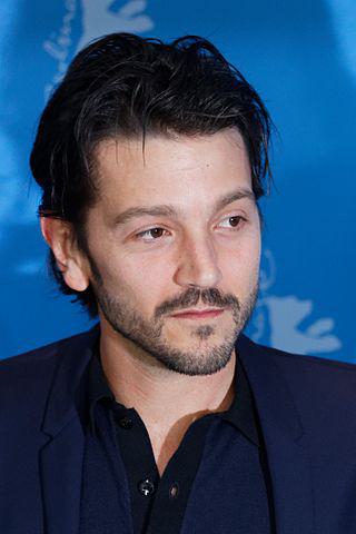 Diego Luna Height