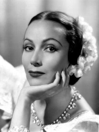 Dolores Del Rio Height