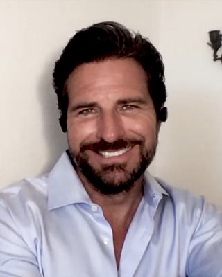 Ed Quinn Height